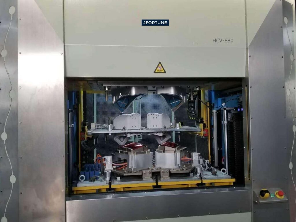 infrared-cleaning-vibration-welding-machine